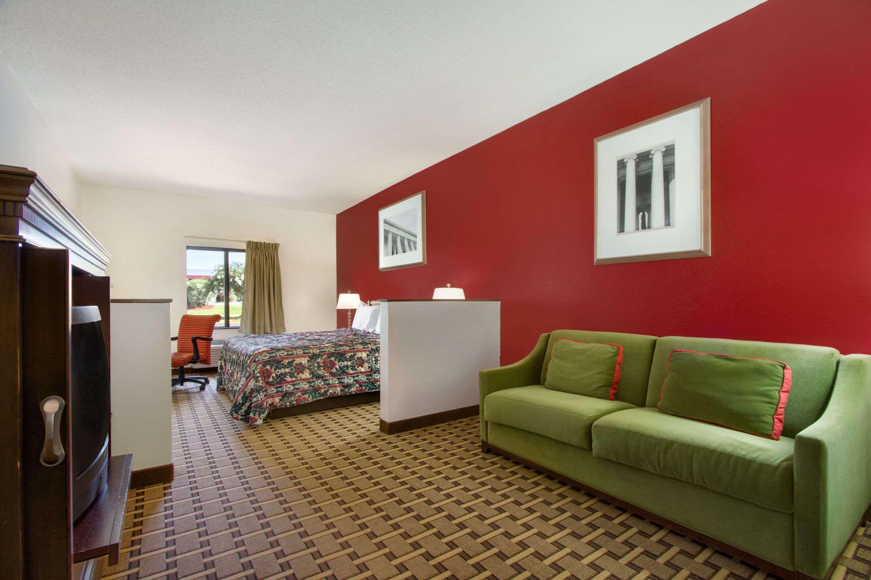 Days By Wyndham Mauldin/greenville Hotel Greenville