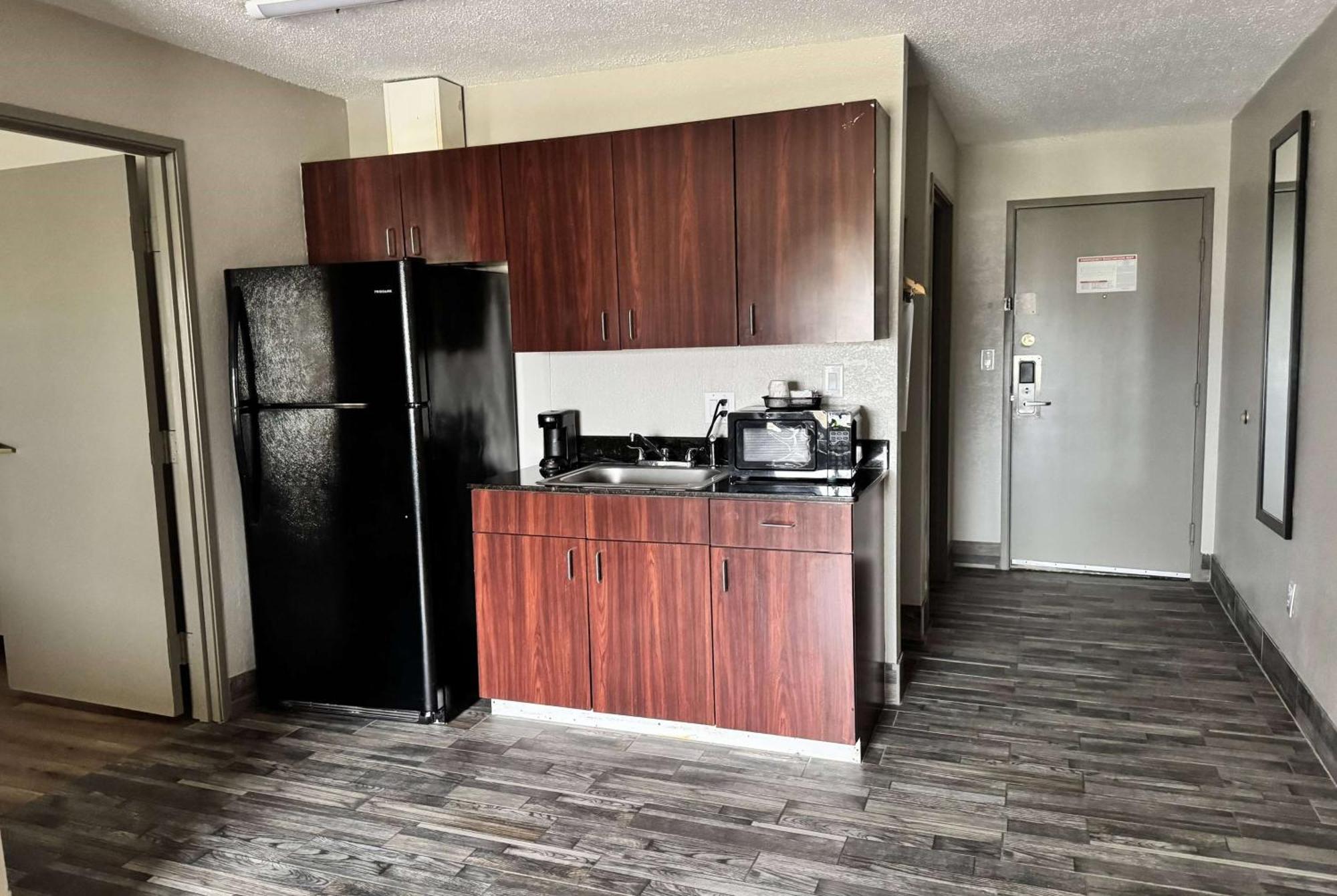 Days By Wyndham Mauldin/greenville Hotel