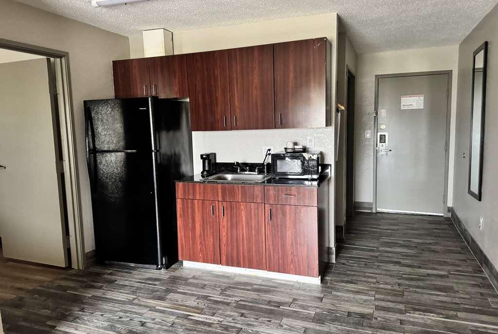 Days By Wyndham Mauldin/greenville Hotel